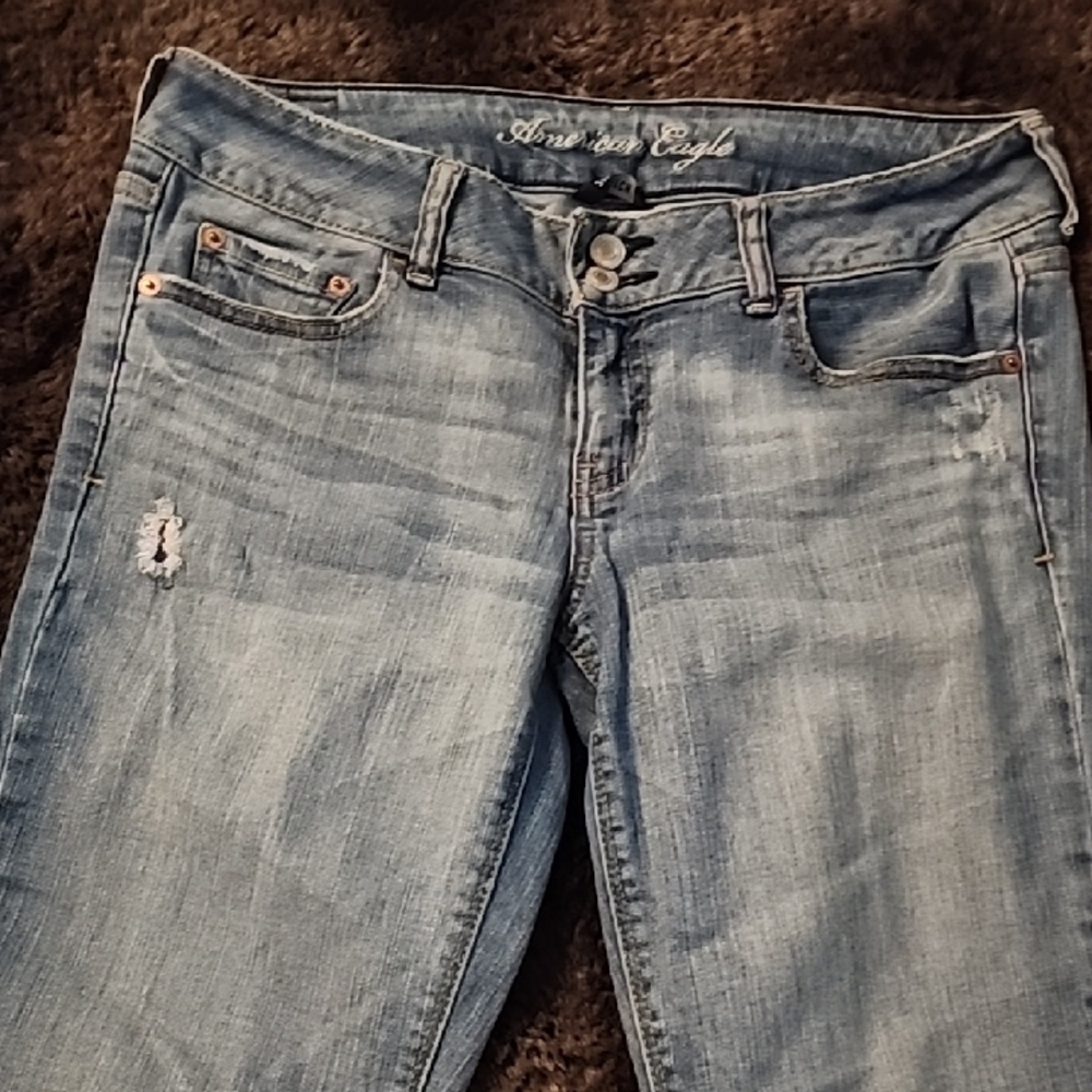 American Eagle Outfitters Women's Light Blue Straight Leg Jeans